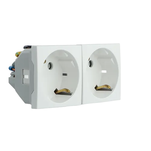 PRISE DOUBLE COURANT SCHUKO A/PROT - 4 MOD BL